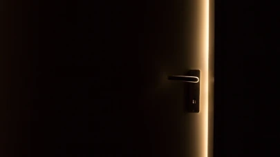 Rüyada Kapının Yüzüne Kapanmasının Psikolojik Yorumu ve Anlamı