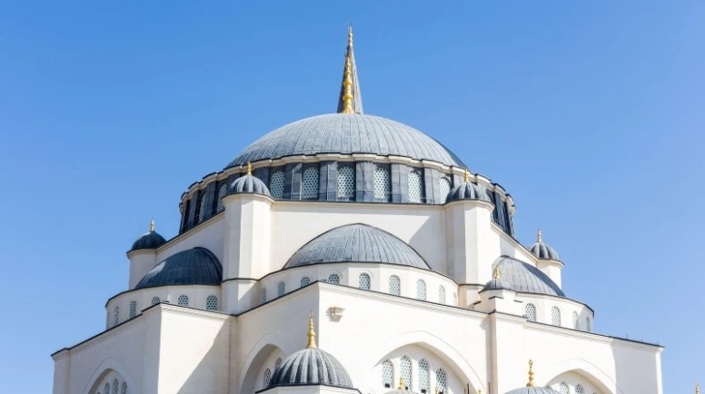 Rüyada Cami Görmenin Psikolojik Yorumu ve Anlamı